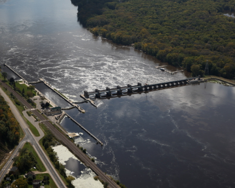 Mississippi River Lock and Dam 8