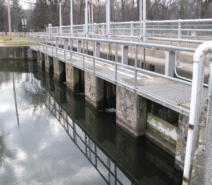 Gull Lake Dam